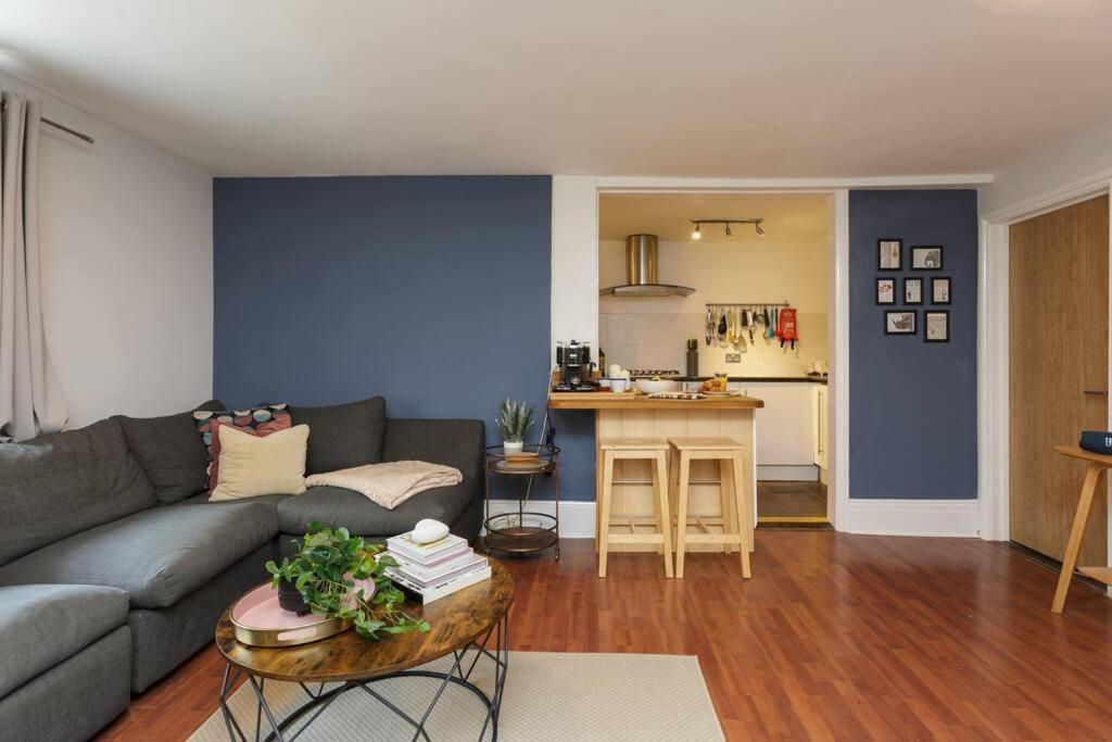 Seaside Escape Apartment พอร์ตสมัธ ภายนอก รูปภาพ
