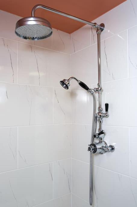 Seaside Escape Apartment พอร์ตสมัธ ภายนอก รูปภาพ
